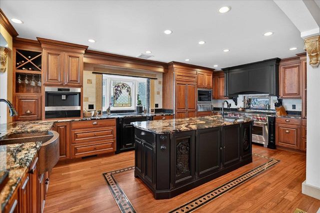 4523 Winnequah Road, Monona, WI 53716