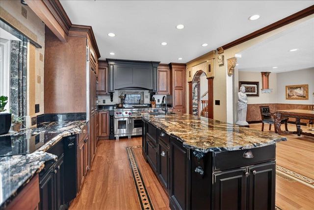 4523 Winnequah Road, Monona, WI 53716
