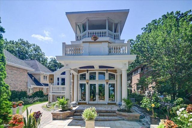 4523 Winnequah Road, Monona, WI 53716