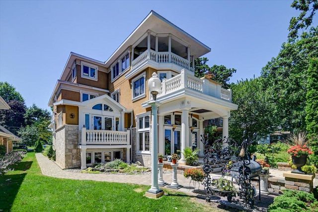 4523 Winnequah Road, Monona, WI 53716
