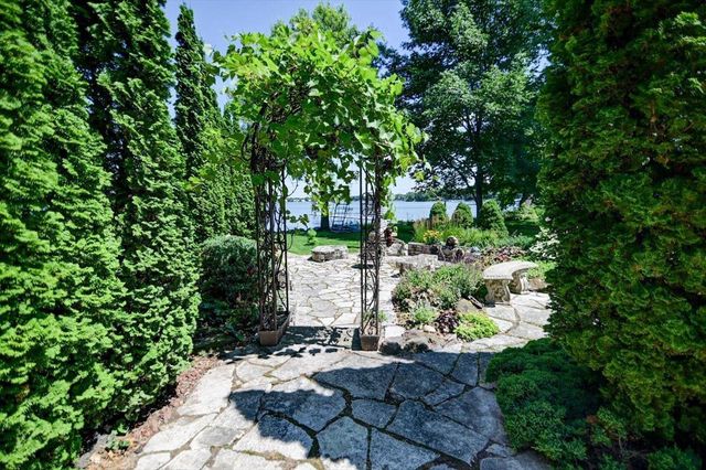 4523 Winnequah Road, Monona, WI 53716