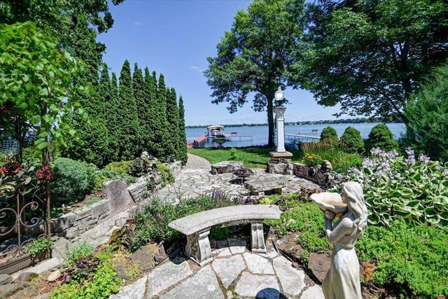 4523 Winnequah Road, Monona, WI 53716