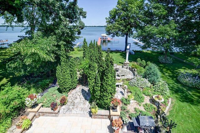 4523 Winnequah Road, Monona, WI 53716