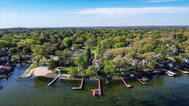 4523 Winnequah Road, Monona, WI 53716