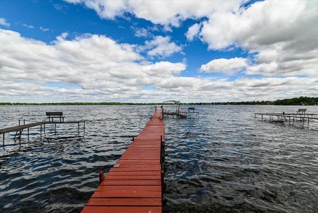 4523 Winnequah Road, Monona, WI 53716