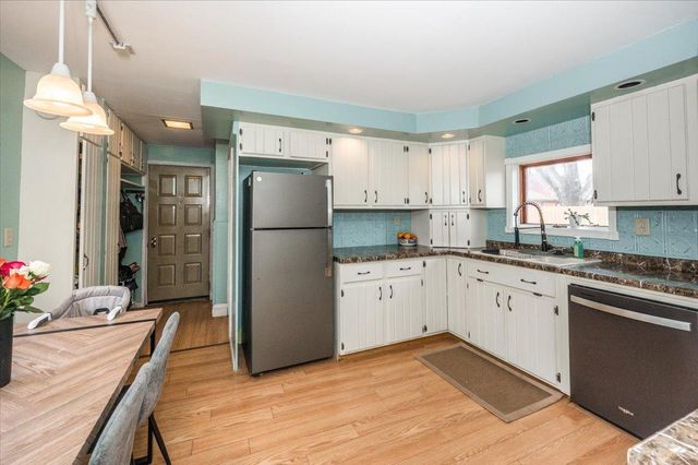 1912 E 3rd Street, Superior, WI 54880