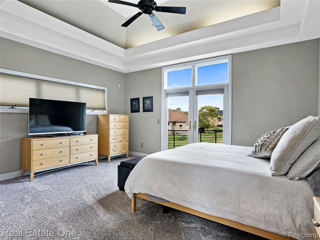 10137 Devonshire Drive, South Lyon, MI 48178