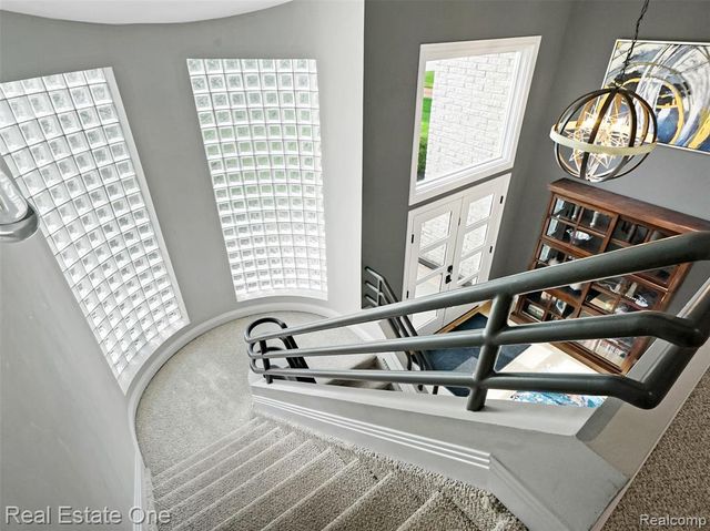 10137 Devonshire Drive, South Lyon, MI 48178