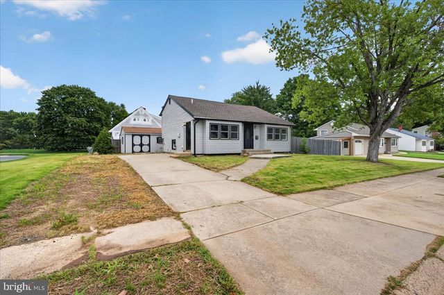 601 BANYAN RD, Newark, DE 19713