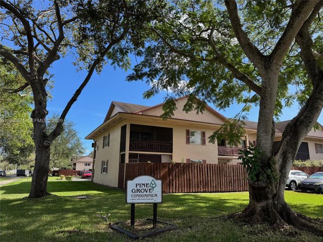 11289 SW 88th St 214L, Miami, FL 33176