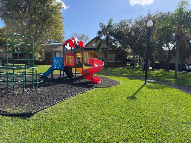 11289 SW 88th St 214L, Miami, FL 33176