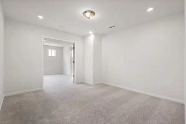 164 Oasis Dr, La Vergne, TN 37086