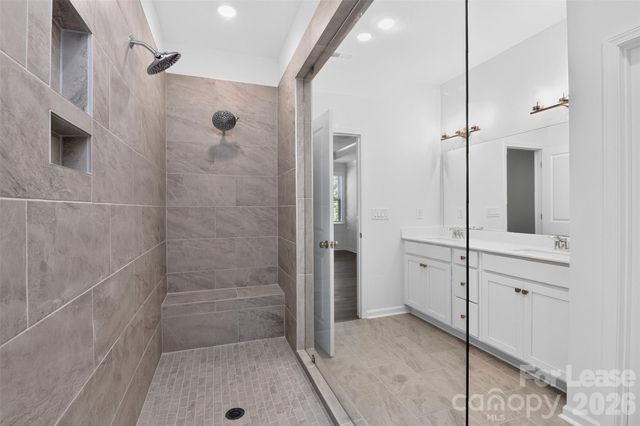 11225 Lochmere Road, Charlotte, NC 28278