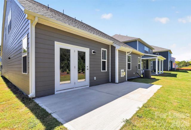 11225 Lochmere Road, Charlotte, NC 28278