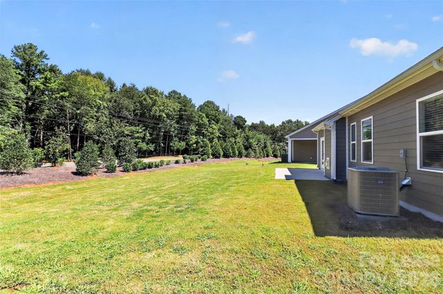 11225 Lochmere Road, Charlotte, NC 28278