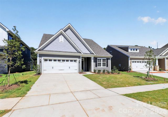 11225 Lochmere Road, Charlotte, NC 28278