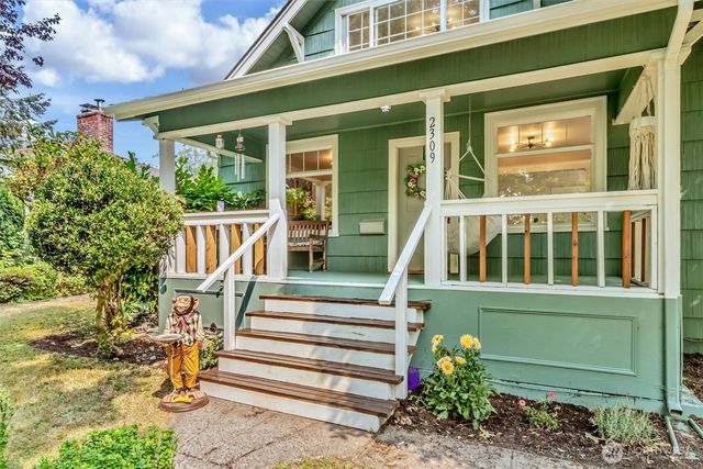 2309 McDougall Avenue, Everett, WA 98201