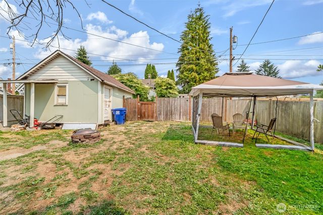 2309 McDougall Avenue, Everett, WA 98201