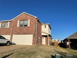 233 Irick Court, Aubrey, TX 76227