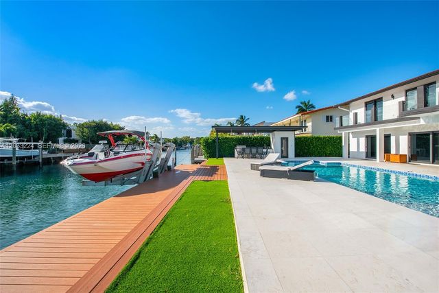 1942 NE 119th Road, North Miami, FL 33181