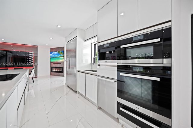 1942 NE 119th Road, North Miami, FL 33181