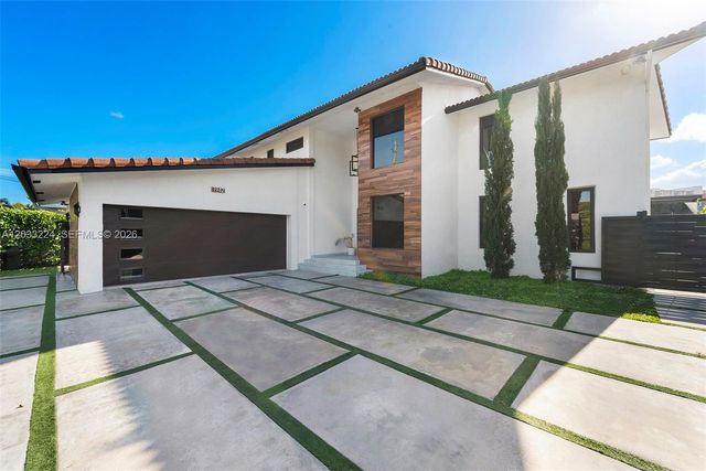 1942 NE 119th Road, North Miami, FL 33181