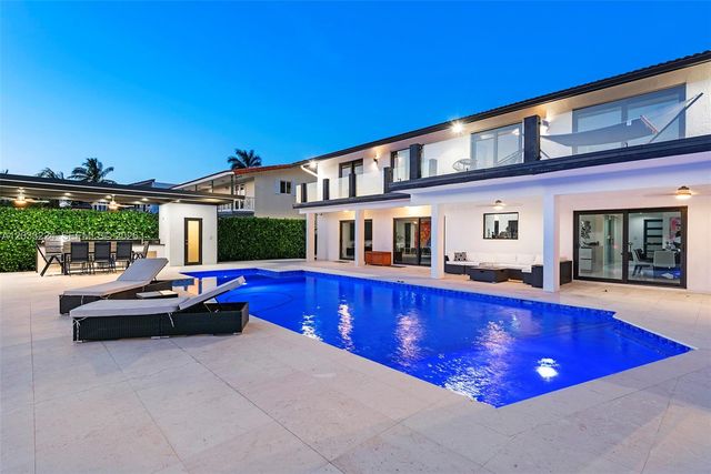 1942 NE 119th Road, North Miami, FL 33181