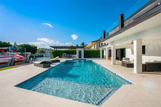 1942 NE 119th Road, North Miami, FL 33181