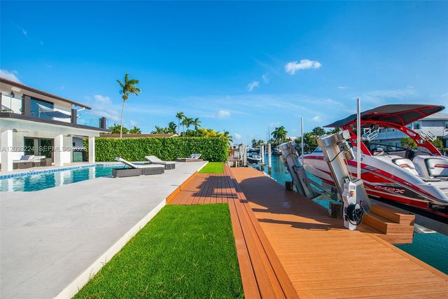 1942 NE 119th Road, North Miami, FL 33181