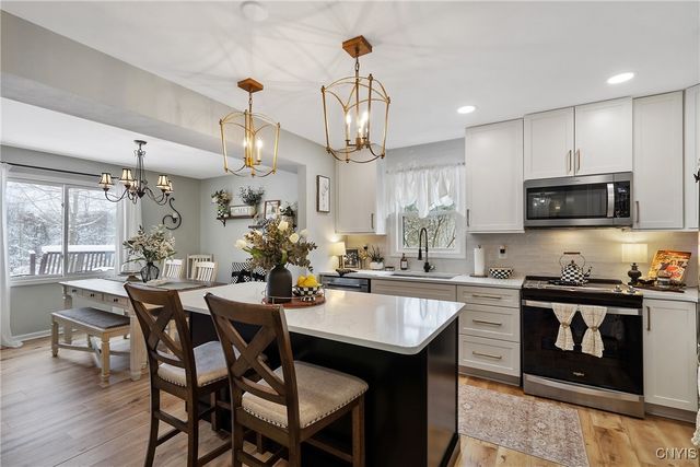 3222 Holly Ridge, Lysander, NY 13027