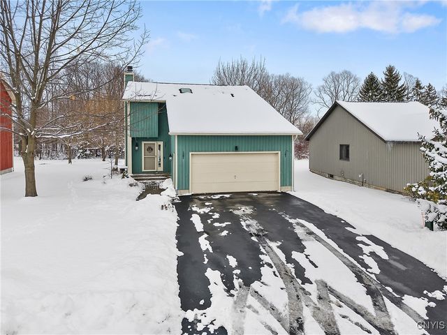 3222 Holly Ridge, Lysander, NY 13027