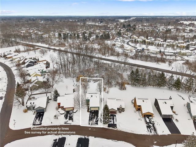 3222 Holly Ridge, Lysander, NY 13027