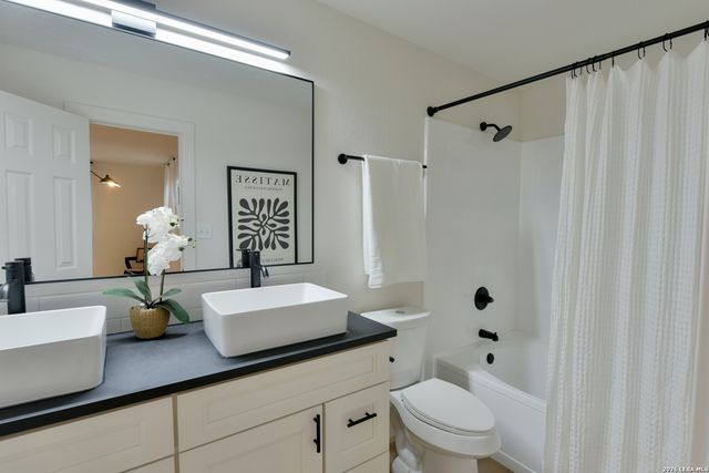 202 Agency Oaks, San Antonio, TX 78249