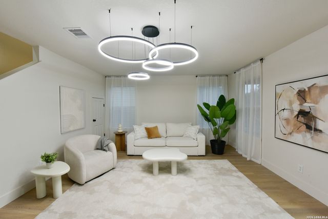 202 Agency Oaks, San Antonio, TX 78249