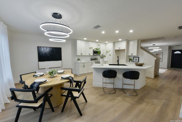 202 Agency Oaks, San Antonio, TX 78249