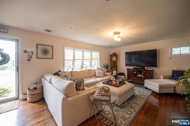 508 Van Buren Street, Ridgewood, NJ 07450