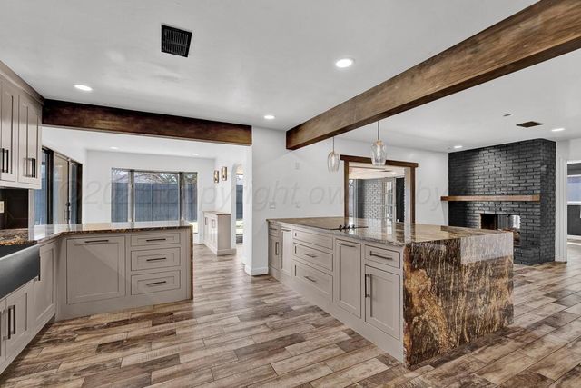 6117 Gainsborough Road, Amarillo, TX 79106