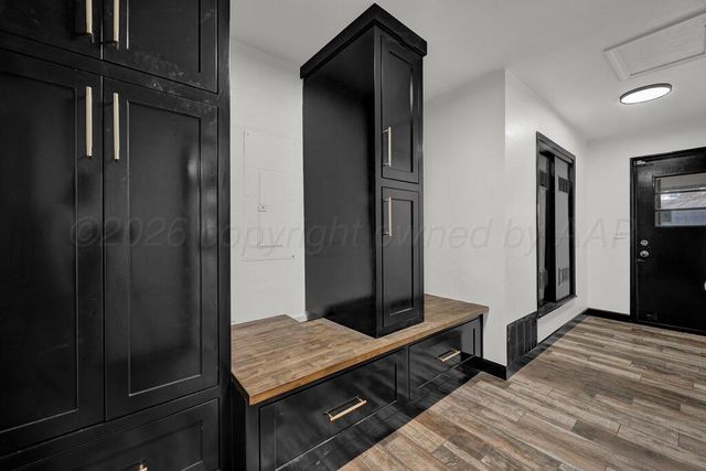 6117 Gainsborough Road, Amarillo, TX 79106