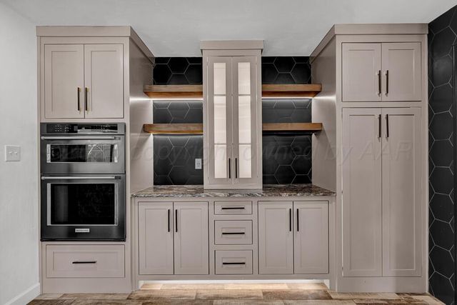 6117 Gainsborough Road, Amarillo, TX 79106