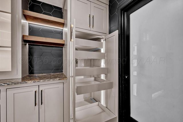 6117 Gainsborough Road, Amarillo, TX 79106