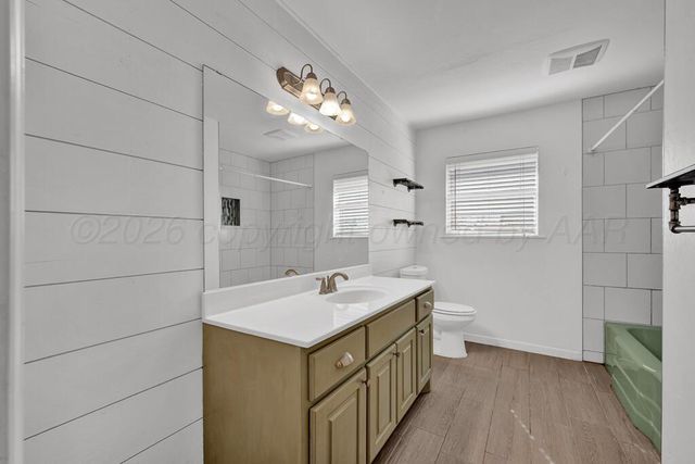 6117 Gainsborough Road, Amarillo, TX 79106