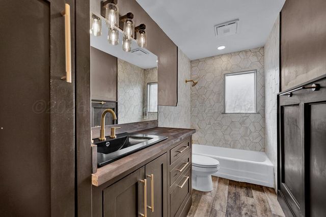 6117 Gainsborough Road, Amarillo, TX 79106