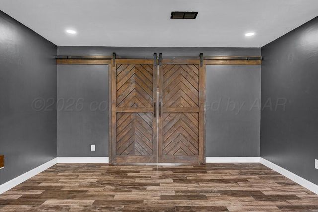 6117 Gainsborough Road, Amarillo, TX 79106