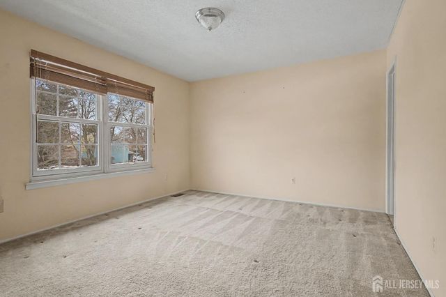 242 Bromley Place, East Brunswick, NJ 08816