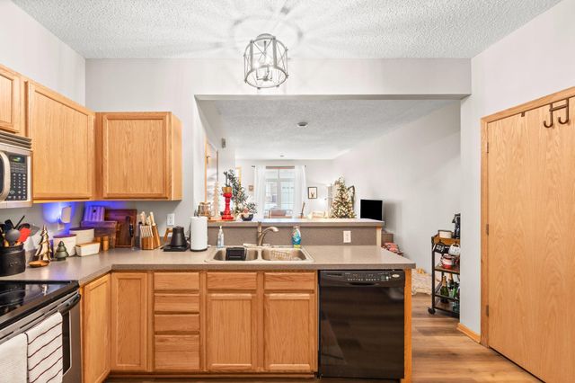 942 Crossings Way, Delano, MN 55328