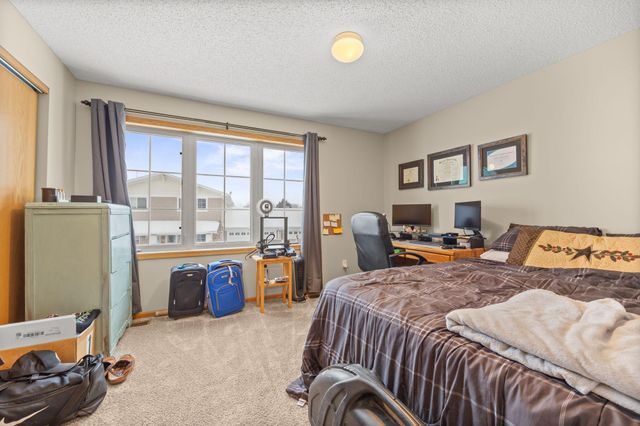 942 Crossings Way, Delano, MN 55328