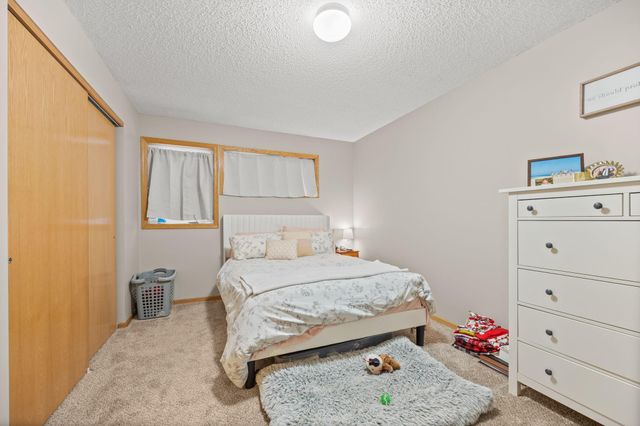 942 Crossings Way, Delano, MN 55328