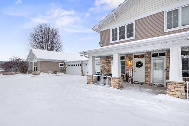 942 Crossings Way, Delano, MN 55328