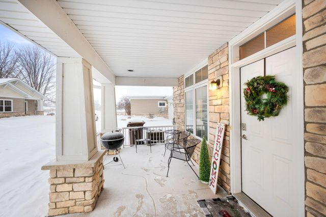 942 Crossings Way, Delano, MN 55328