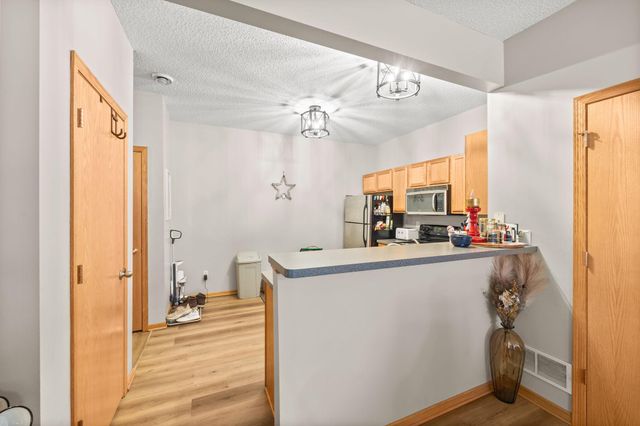 942 Crossings Way, Delano, MN 55328